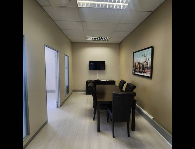 170M² OFFICE TO LET IN UMHLANGA CENTRAL